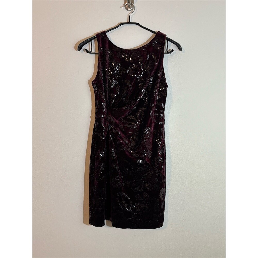 NM Neiman Marcus Dress Womens Size 2 Burgundy Floral Sequin Sheath Knee